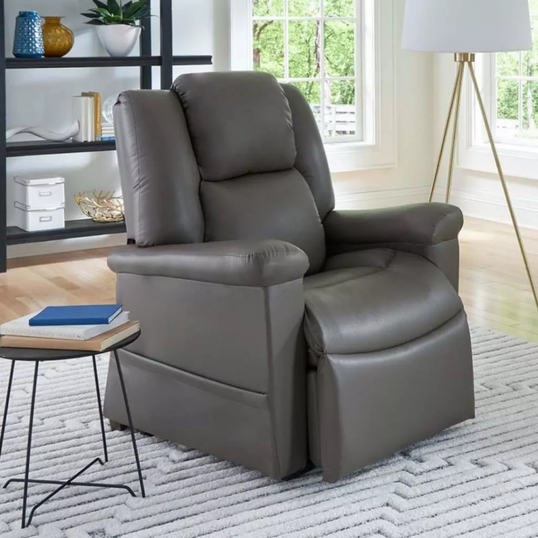 Day Dreamer Lift Chair in room