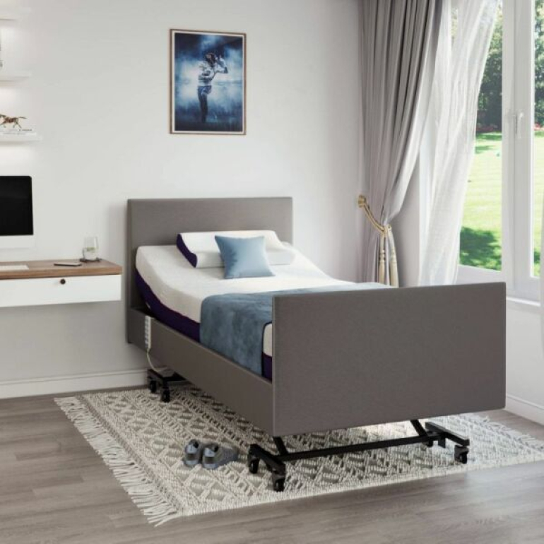 ic333 homecare bed in teen room