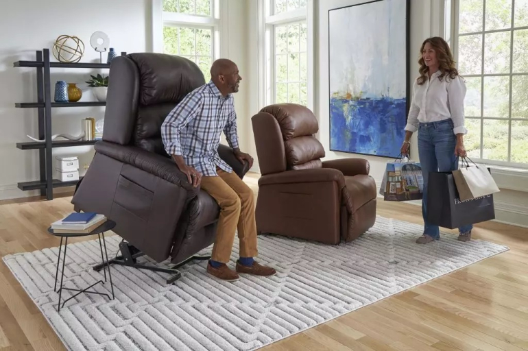 Relaxer Medium lift chair lifestyle image of standing