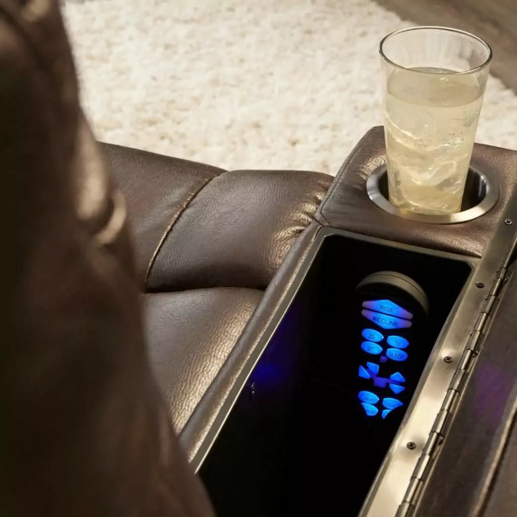 rhea8 Photo of Rhea lift chair cop holder and remote